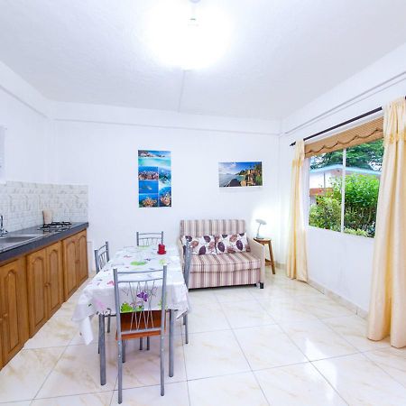 Chez Julie Villa Anse Boileau Exterior foto